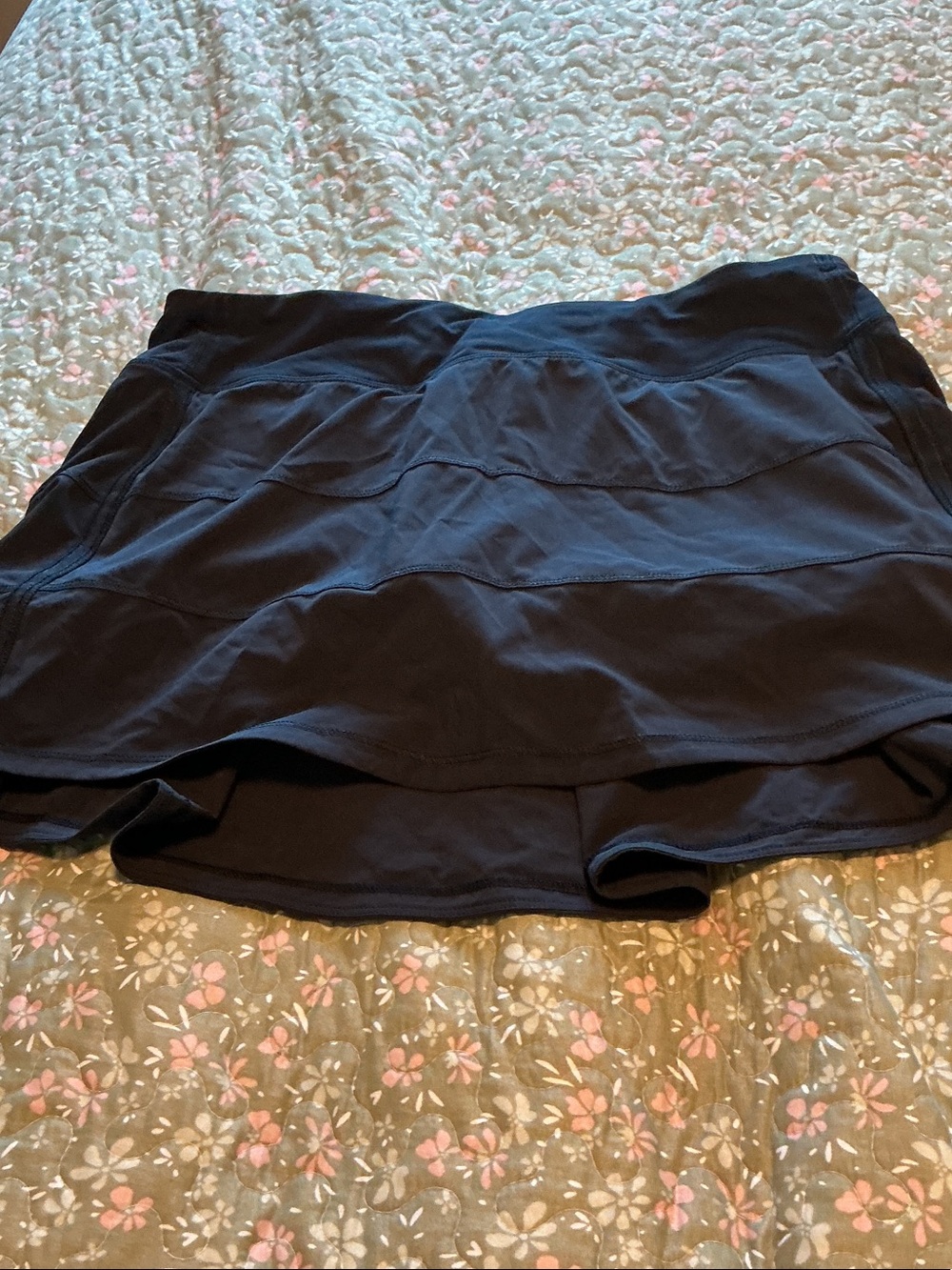 Lululemon paste rival skirt with Built-In  Shorts 8